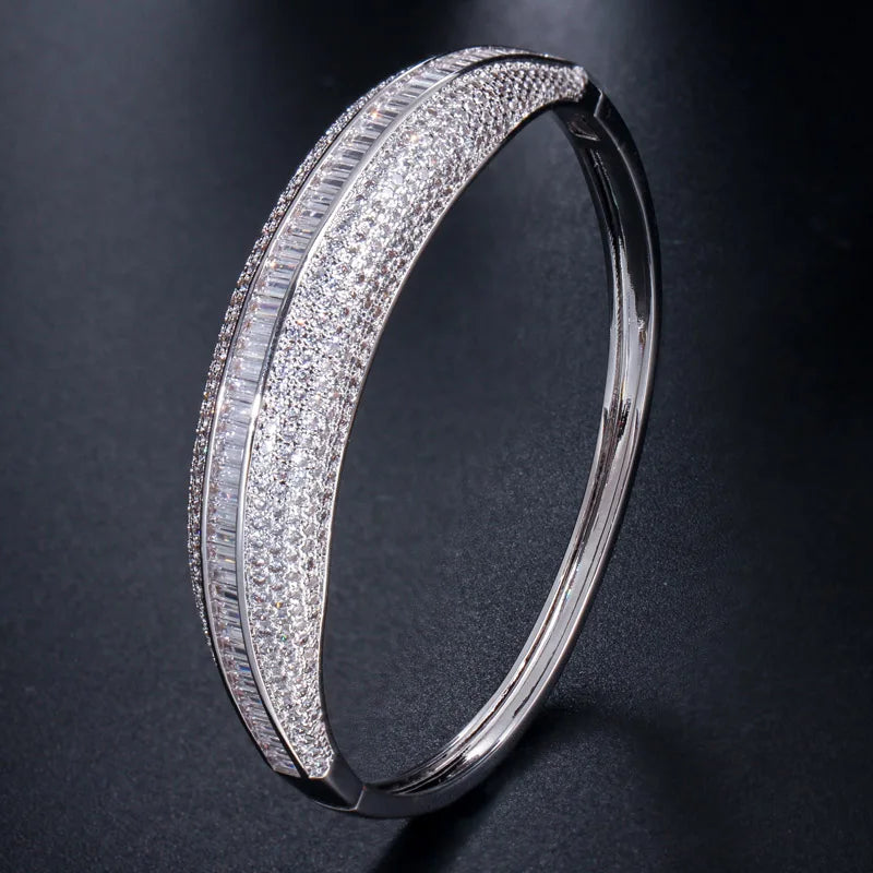 Brilliant Cubic Zirconia Gold Plated Big Round Cuff Bangles Luxury Jewelry Accessories