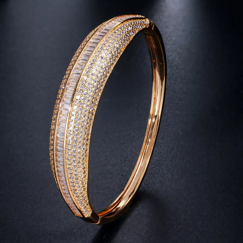 Brilliant Cubic Zirconia Gold Plated Big Round Cuff Bangles Luxury Jewelry Accessories