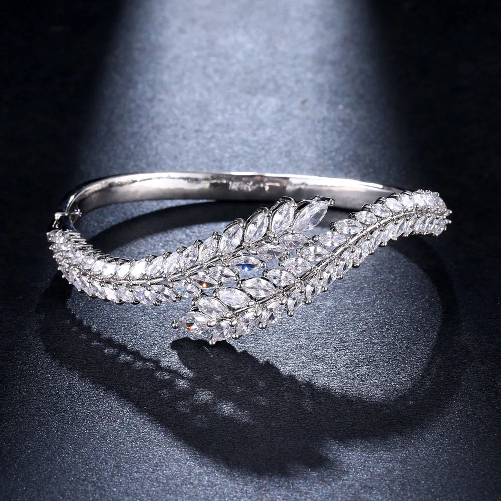 Leaf Zircon Bracelet Luxury Fashion Classic Plant Large Flower Bracelet