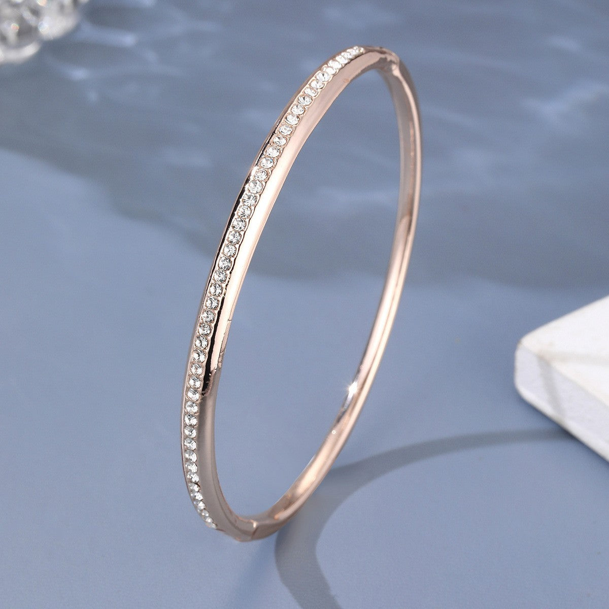 Elegant Baby's Breath Bracelet Exquisite Style
