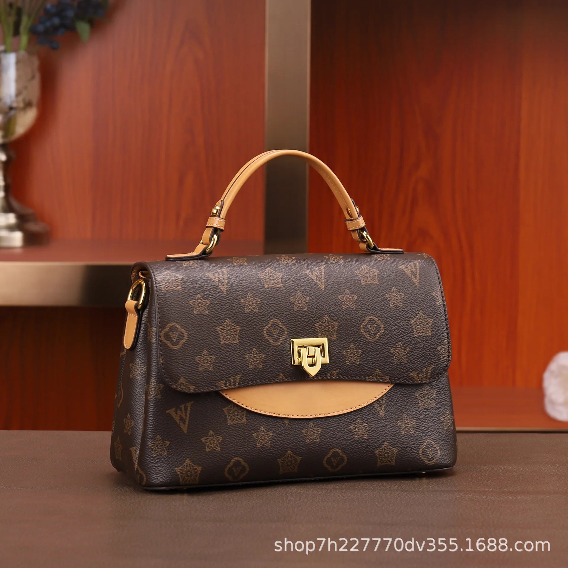 Elegant Vintage Luxury Leather Large Capacity Shoulder Bag