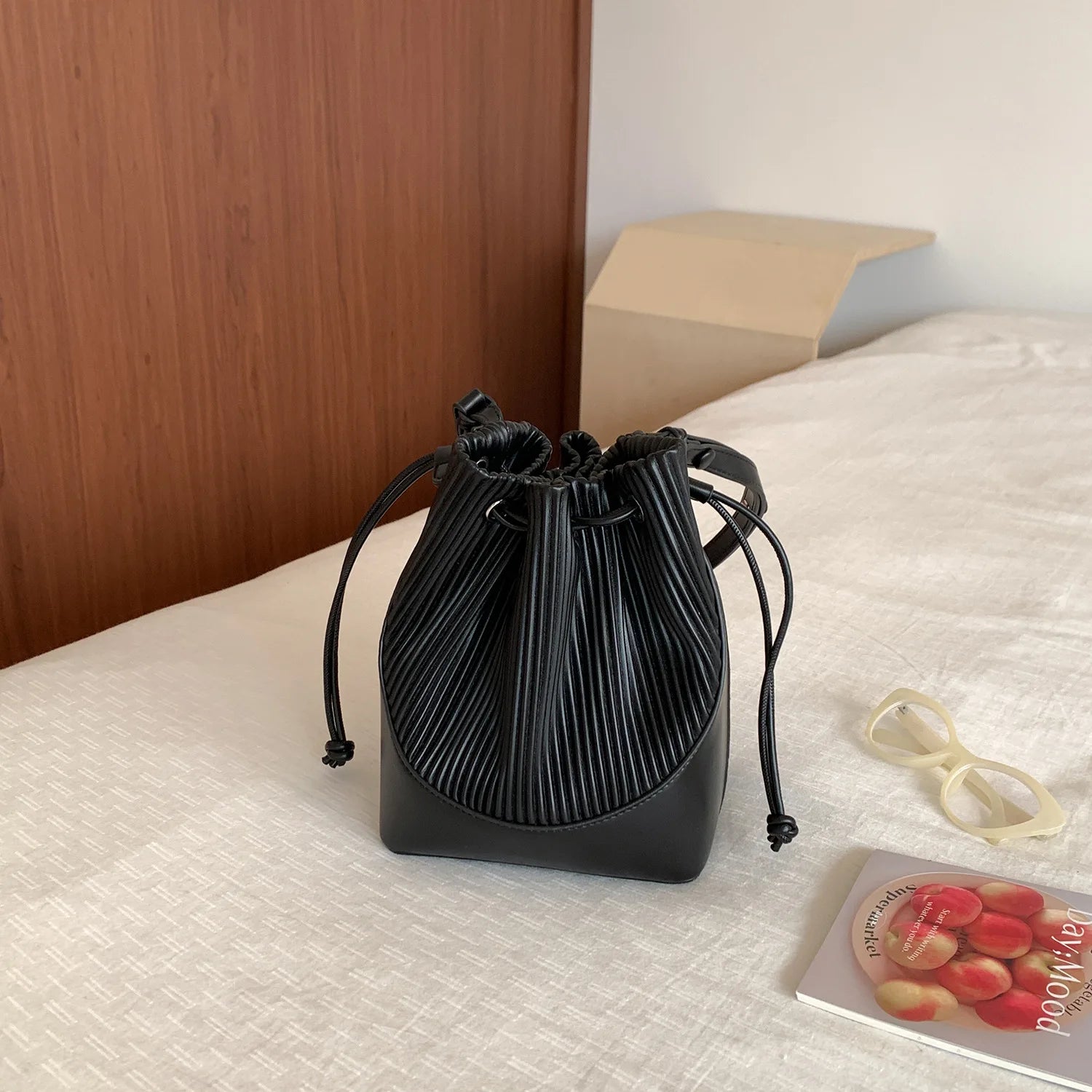 Luxury Fashion Pleated Bucket Shoulder Crossbody Bag