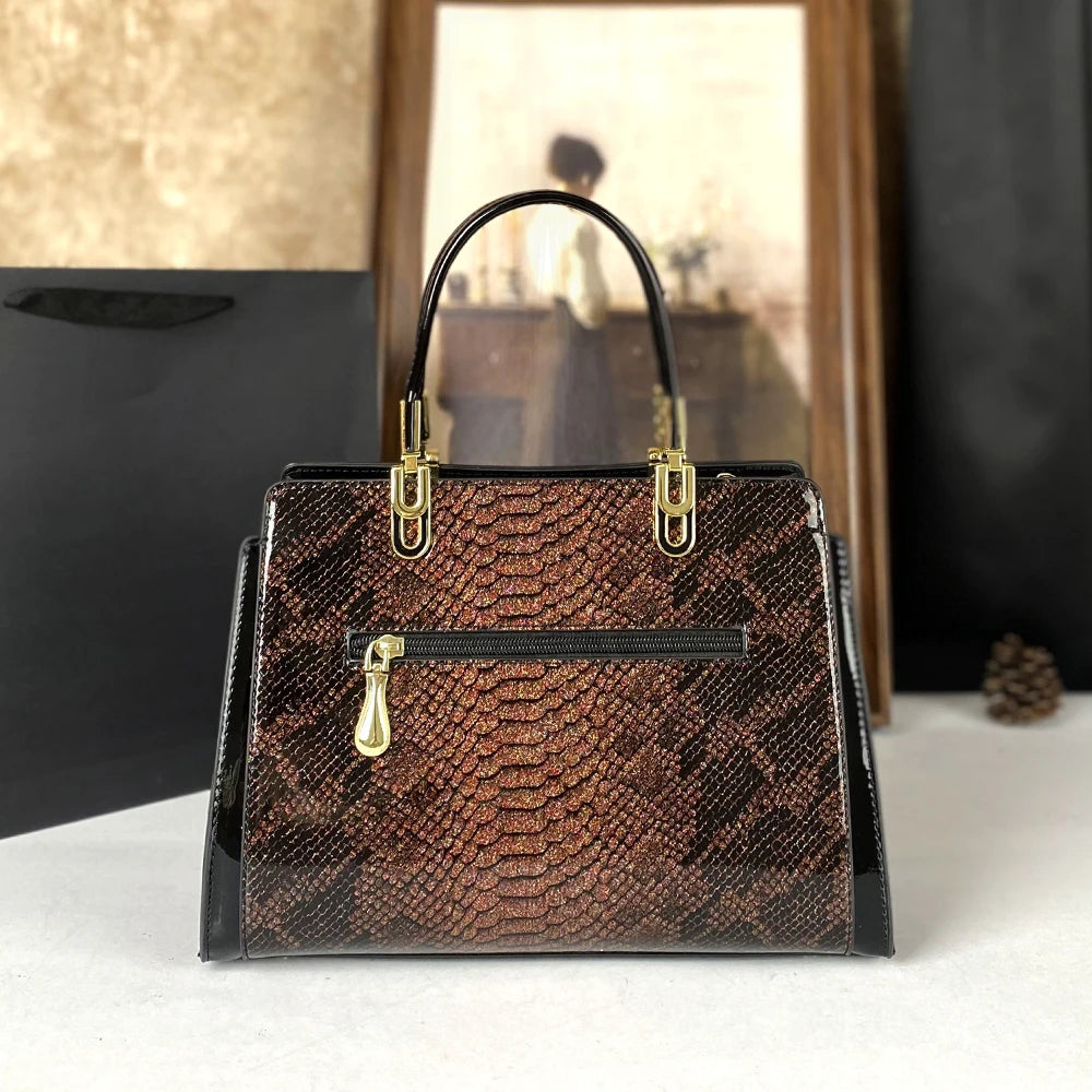 Fashionable large retro single-shoulder crossbody handbag