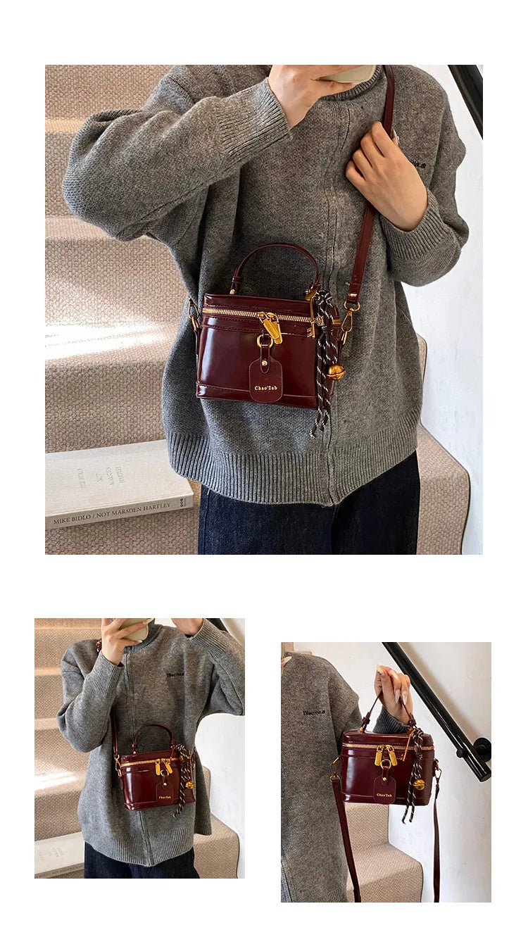 Luxury Designer Oil PU Leather Retro Crossbody Bag