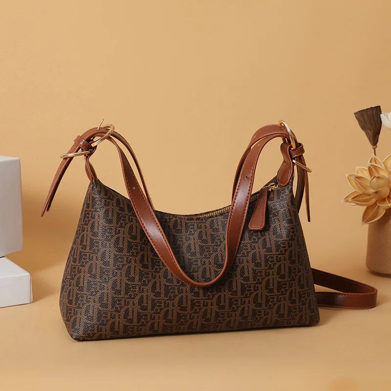 High-end atmospheric letter fashion messenger bag