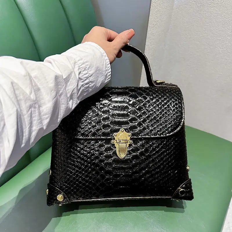 Luxury Designer Brand Cowhide Crocodile Retro Handbag