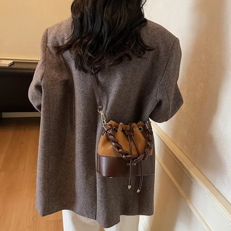 Popular Fashion High-end Stylish Single-shoulder Crossbody Bags Niche Bucket Bags