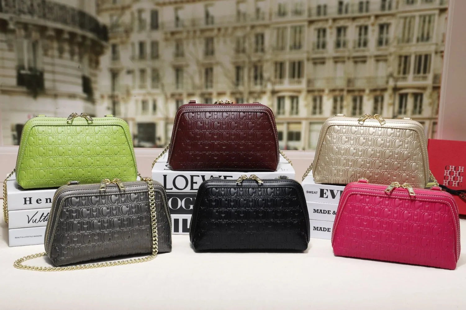 Fashionable Small Square Letter Embossed Chain Crossbody Bag
