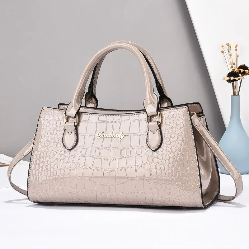 High Quality Crocodile Patterned Elegant Handbag Large Capacity Commute Bag