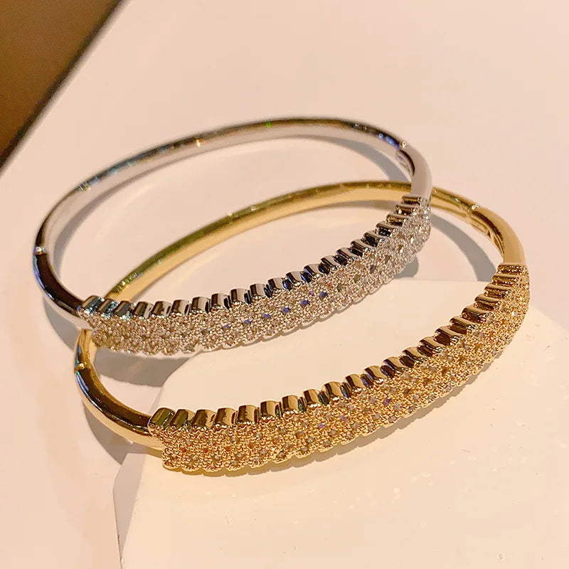 Elegant luxury style open adjustable leaves shape  cubic screw zircon bangle