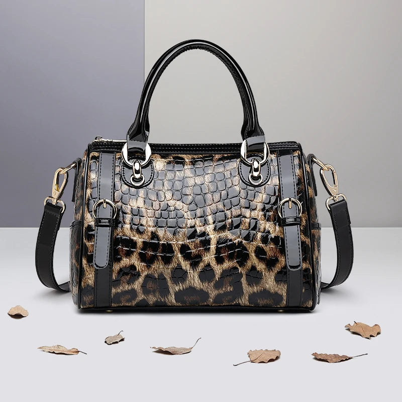 Genuine Leather Fashionable Elegant Large Capacity Shoulder Bag