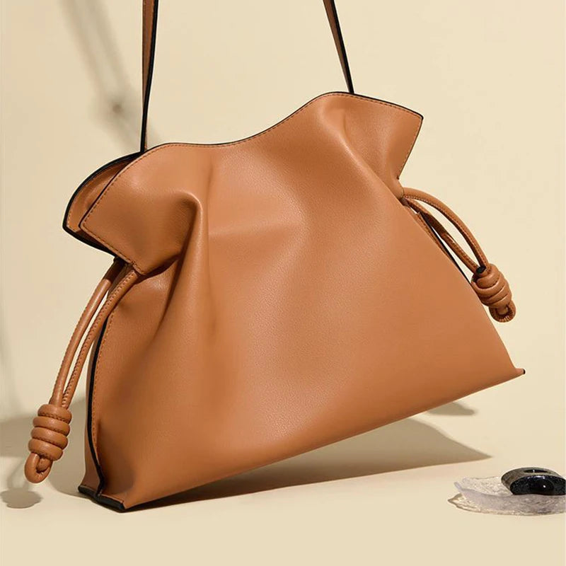 Luxury Leather Crossbody Bag Cloud Pleated Bag Large Capacity Design Drawstring Bag