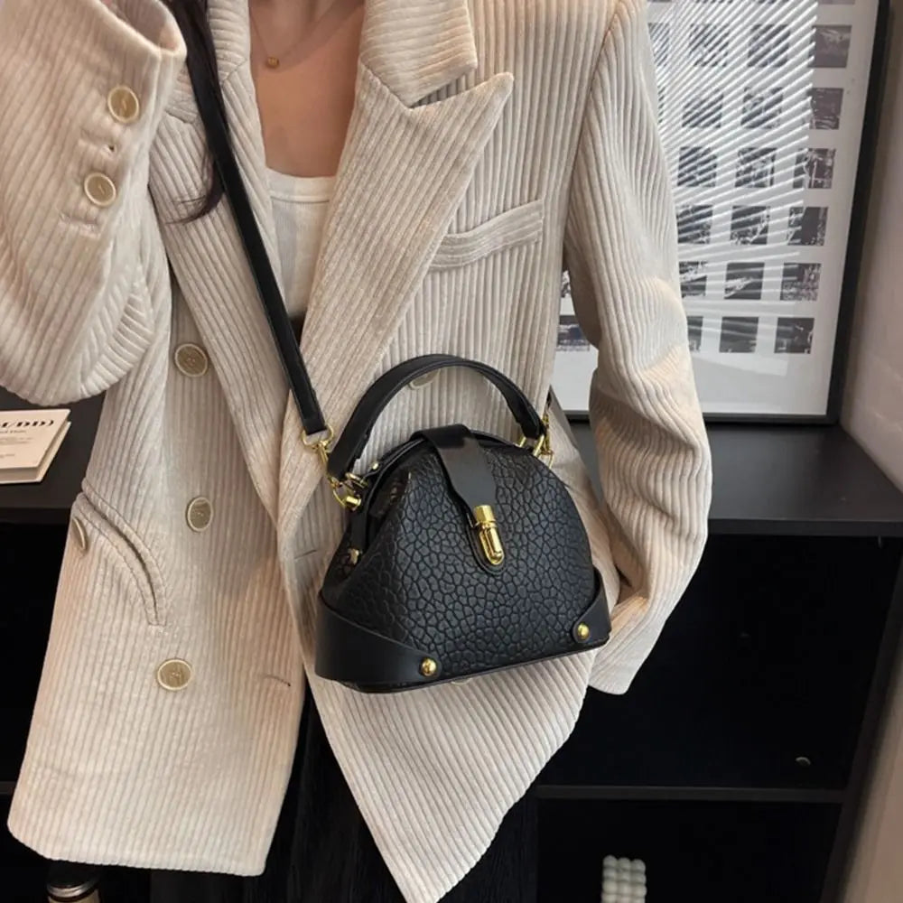 Vintage Shoulder Bag Luxury Leather Metal Buckle Messenger Bag