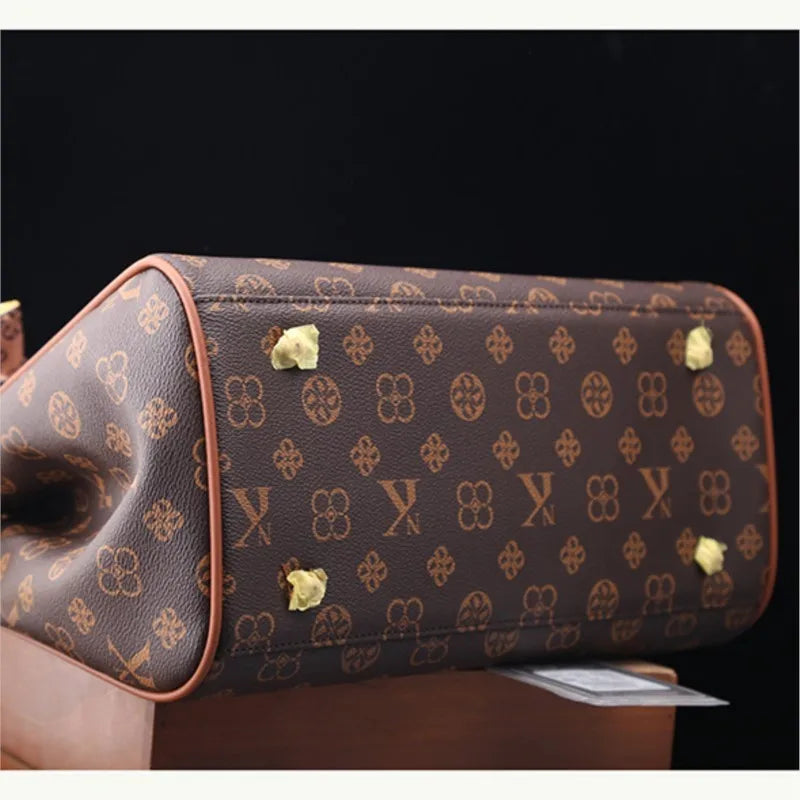 Light luxury brand fashion versatile high-end large capacity bag