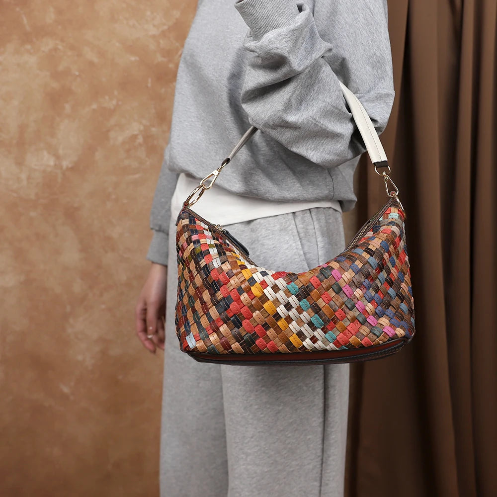 Fashionable tote bag woven with large capacity top layer leather