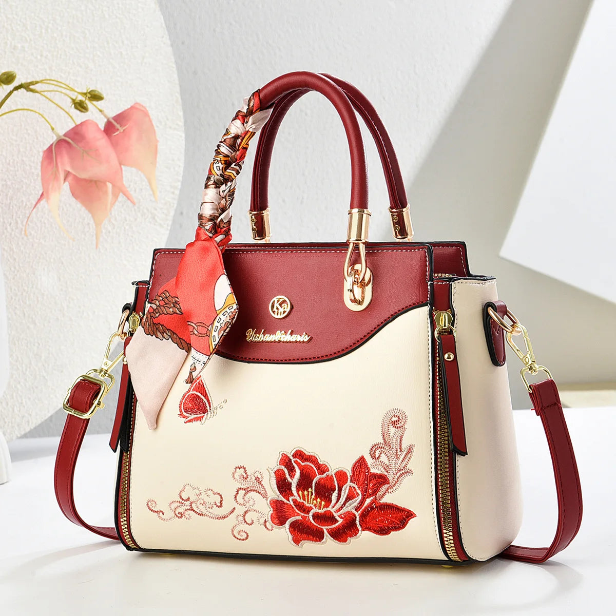 Embroidered Style Ladies Handbag Urban Minimalist PU Material Small Size