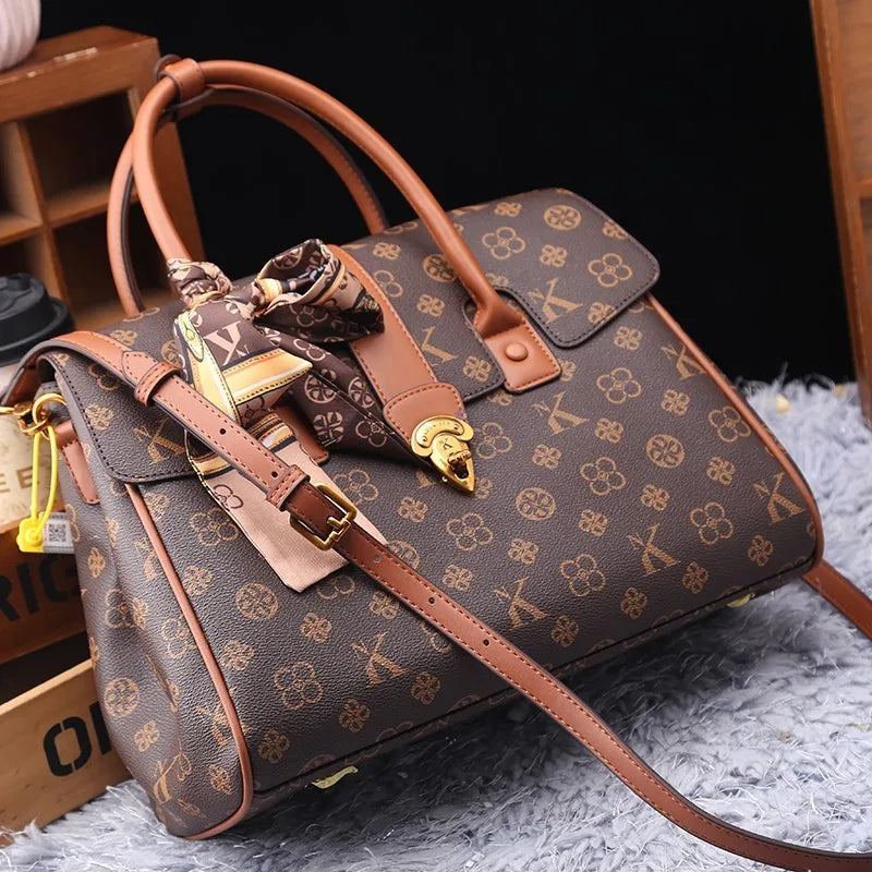 Light luxury brand fashion versatile high-end large capacity bag