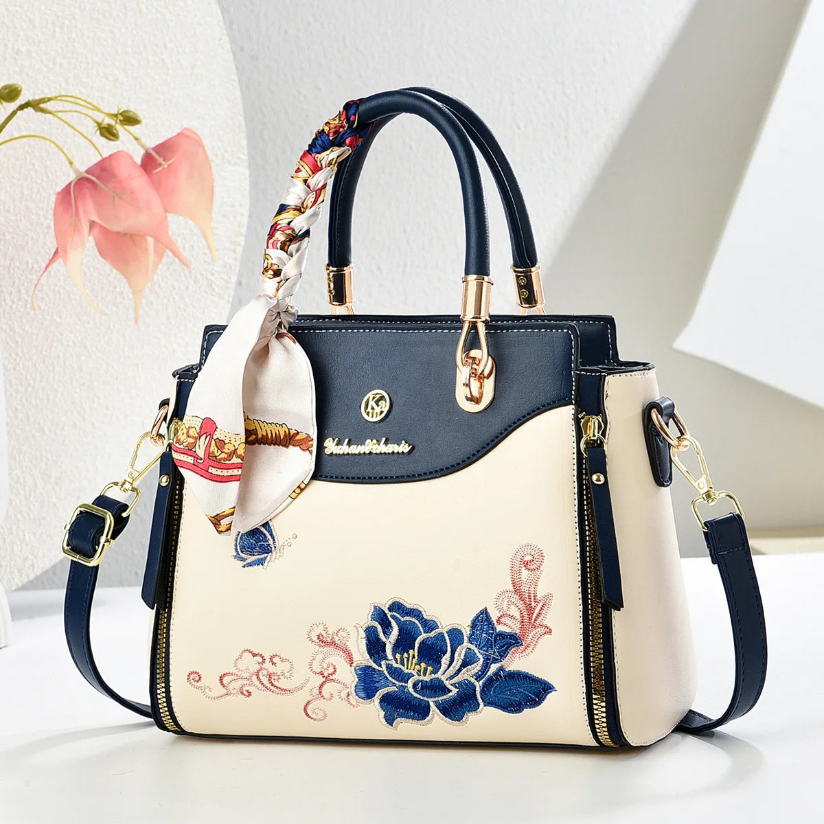Embroidered Style Ladies Handbag Urban Minimalist PU Material Small Size
