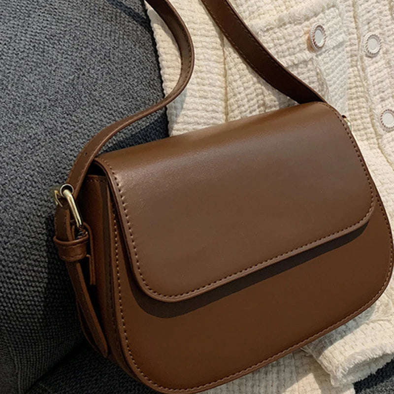 Trendy Fashionable Style Female Bag One Shoulder Crossbody Bag Retro Small Bag