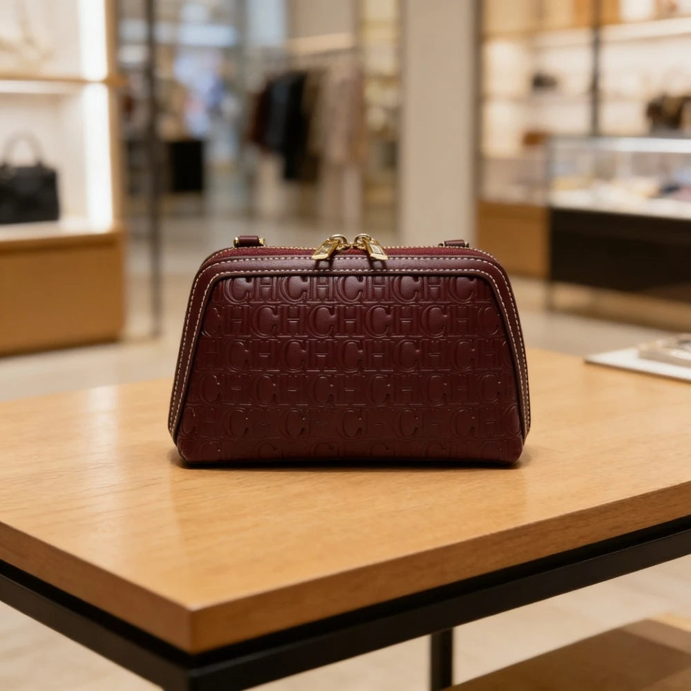 Fashionable Small Square Letter Embossed Chain Crossbody Bag
