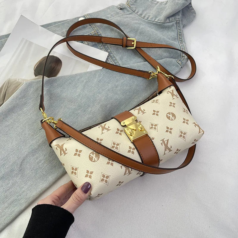 Classic Style Model Horn Bag with Vintage Print Large Capacity