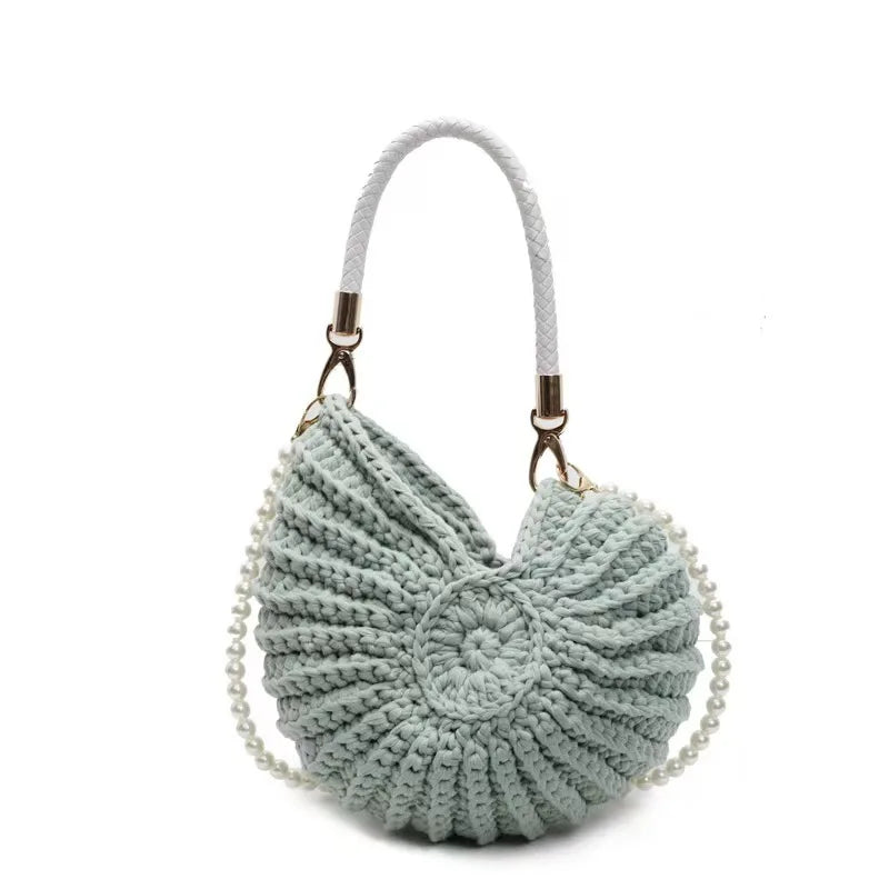 Hand-woven finished conch shell bag niche pearl chain bag