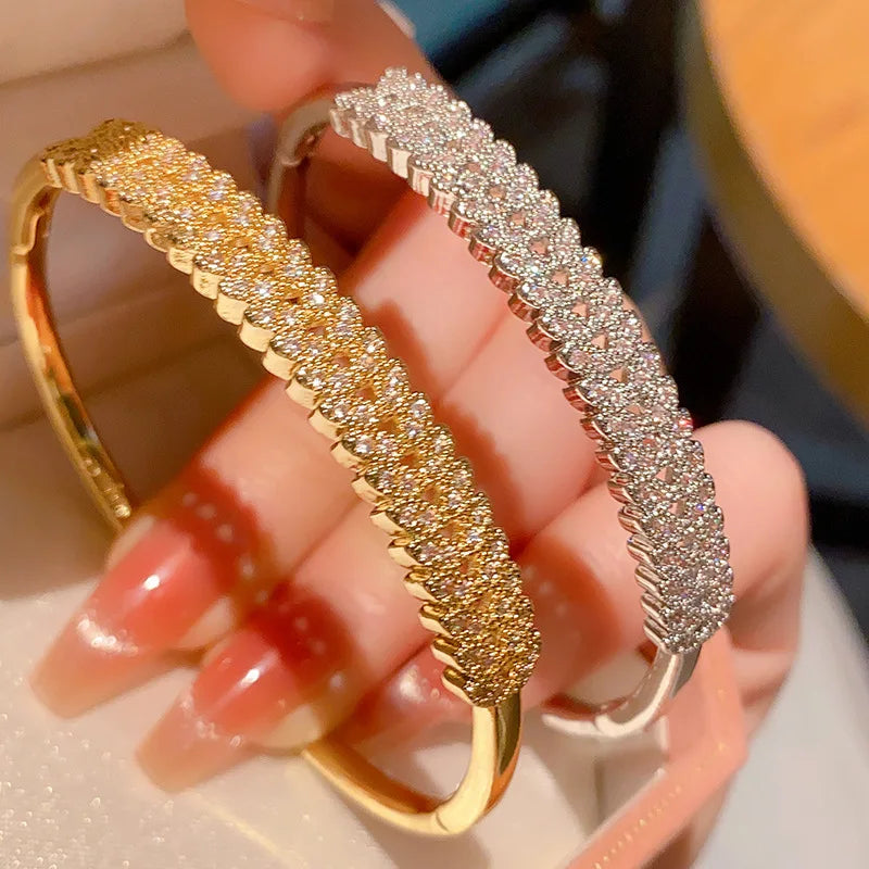 Elegant luxury style open adjustable leaves shape  cubic screw zircon bangle