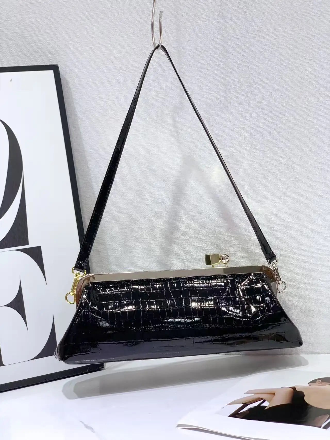 Fashionable Baguette Bag Long Clutch Bags with Removable Strap Luxury Design