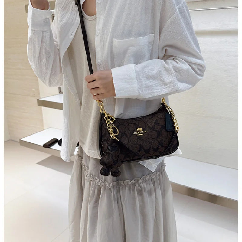 High-End Style Handbag Unique And Fashionably Elegant
