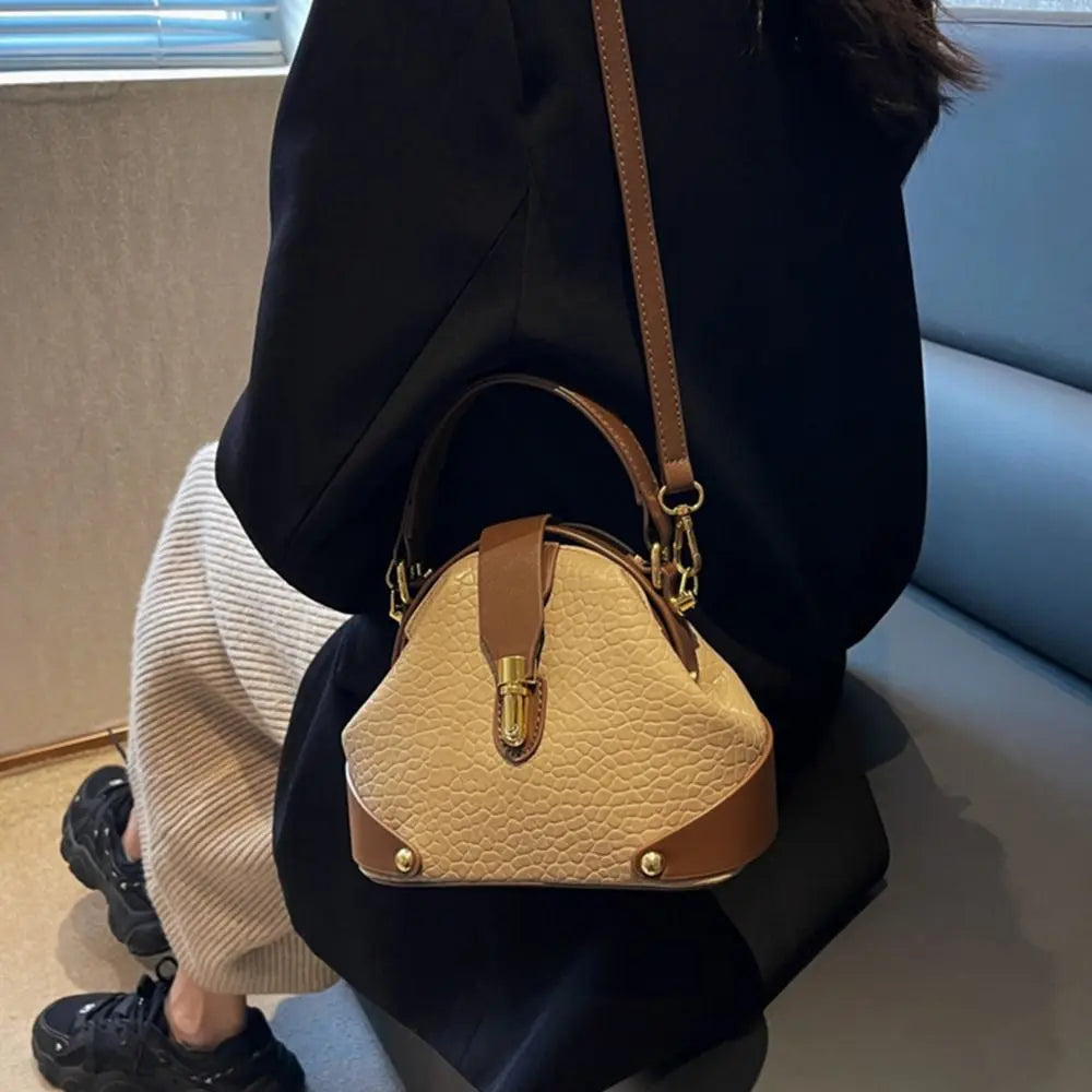 Vintage Shoulder Bag Luxury Leather Metal Buckle Messenger Bag