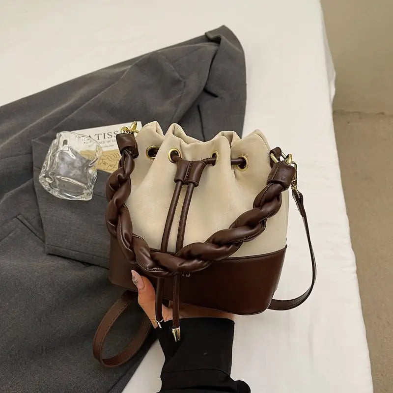 Popular Fashion High-end Stylish Single-shoulder Crossbody Bags Niche Bucket Bags