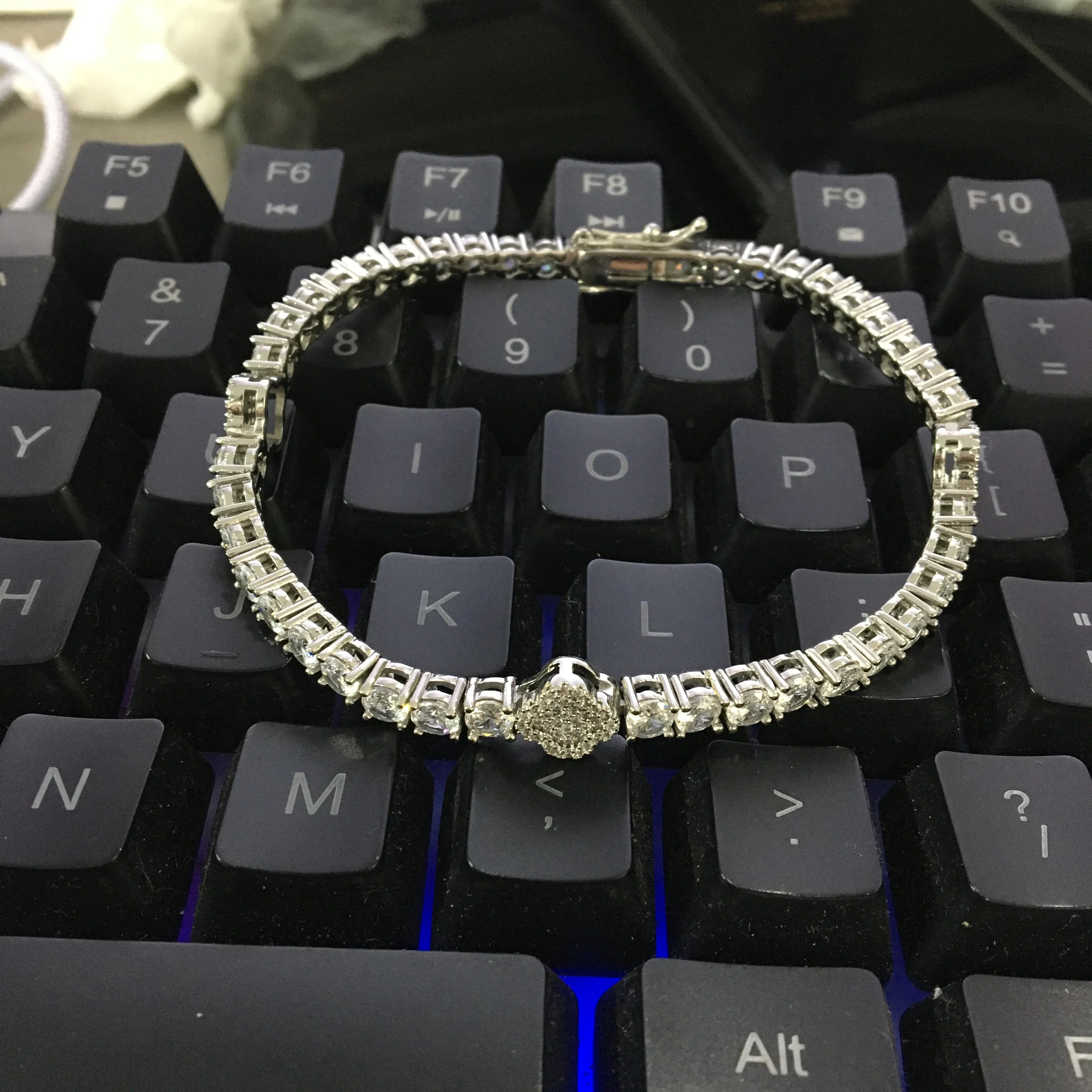 Tennis Bracelet Iced Out Cubic Zirconia Bangle Fashion Luxury Jewelry
