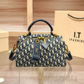 Elegant Chic Retro High-End Leather Crossbody Handbag