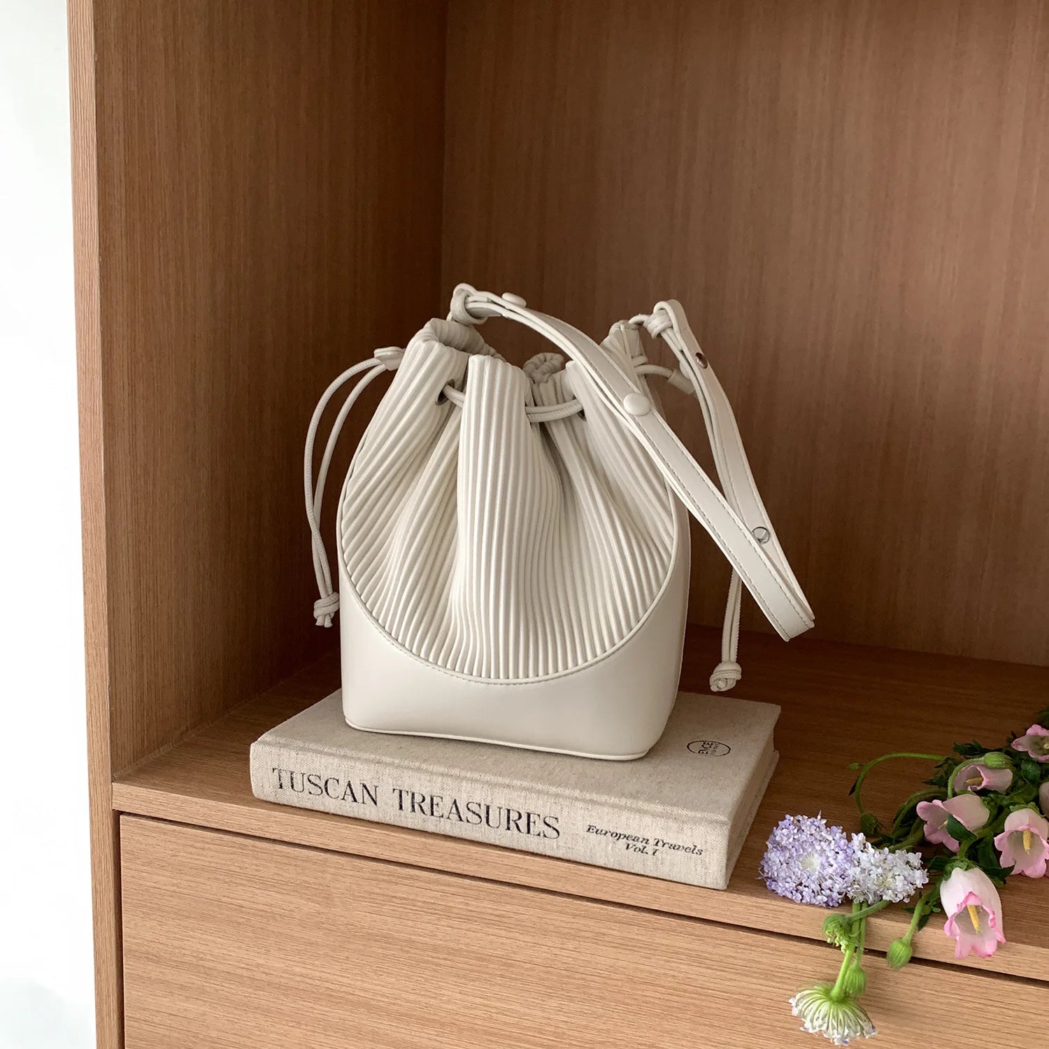 Luxury Fashion Pleated Bucket Shoulder Crossbody Bag