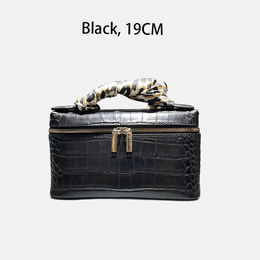 Small Crossbody Handbag Genuine Leather Crocodile Pattern Design