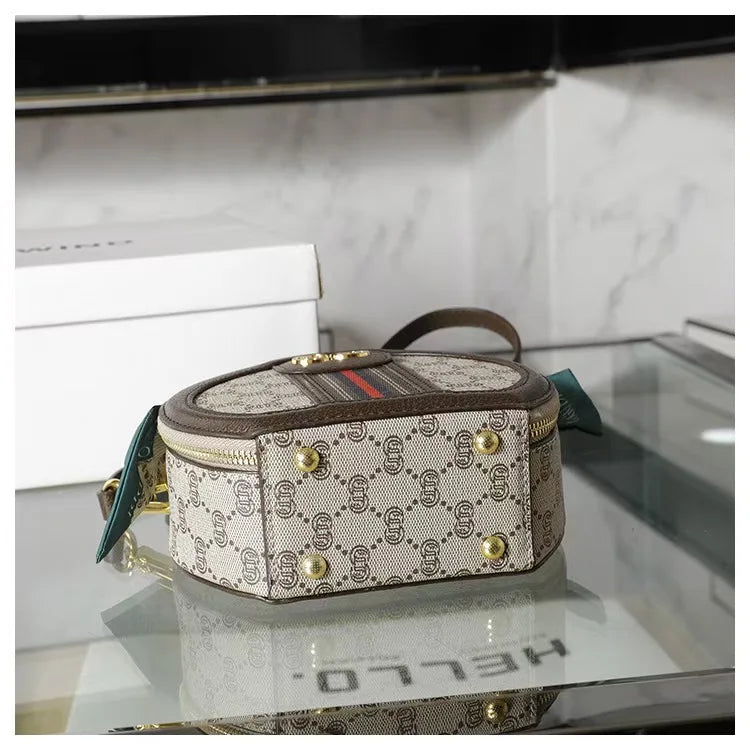Fashionable Classic Vintage Leather Minimalist Luxury Handbag