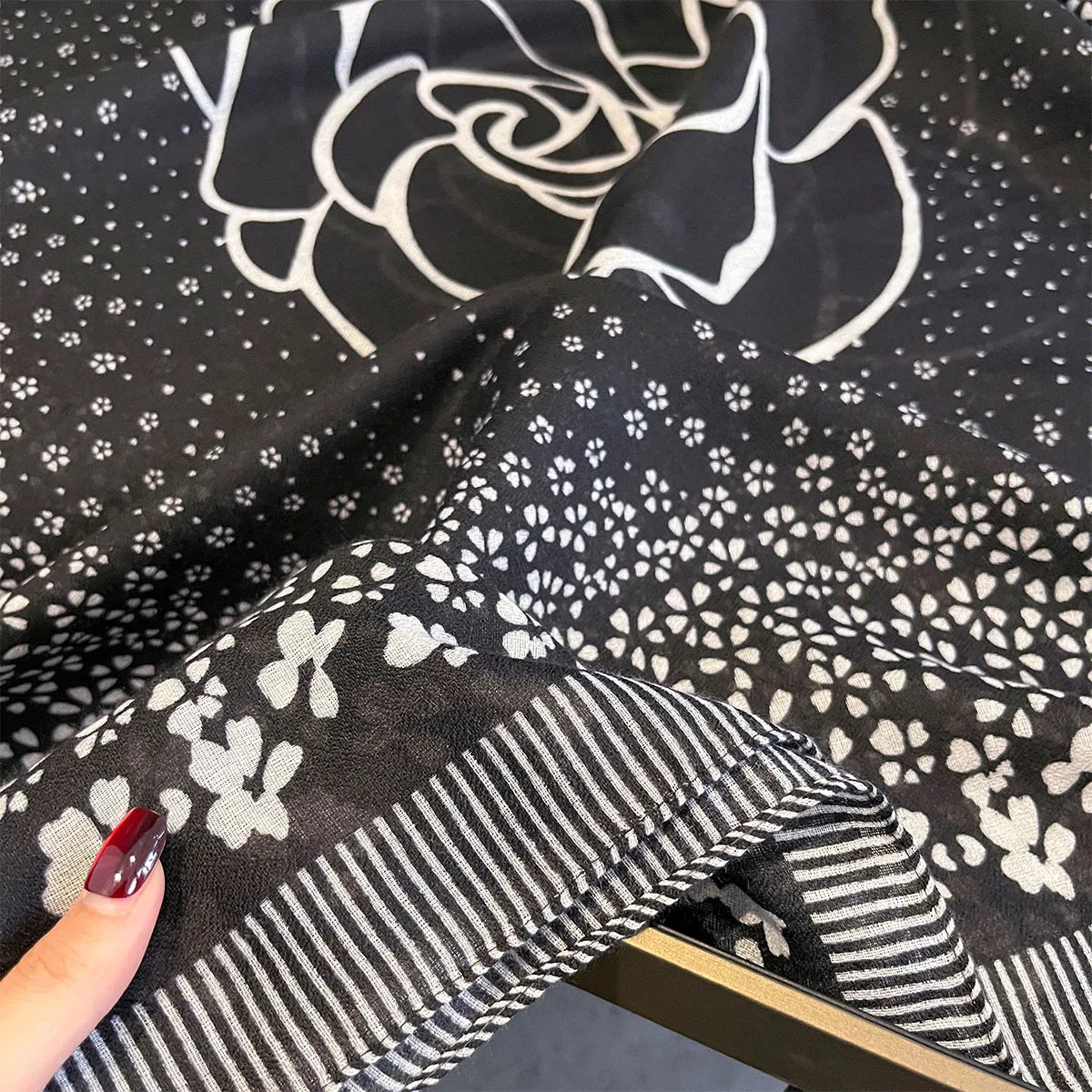 Season's Thin Sun-protective Cotton Linen Scarf Rose Print Silk Scarves Fashion