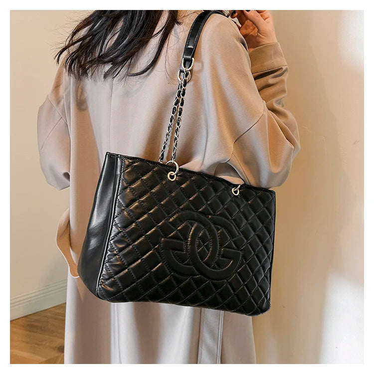 Classic Retro Chain Messenger Bag Luxury Leather Shoulder Bag