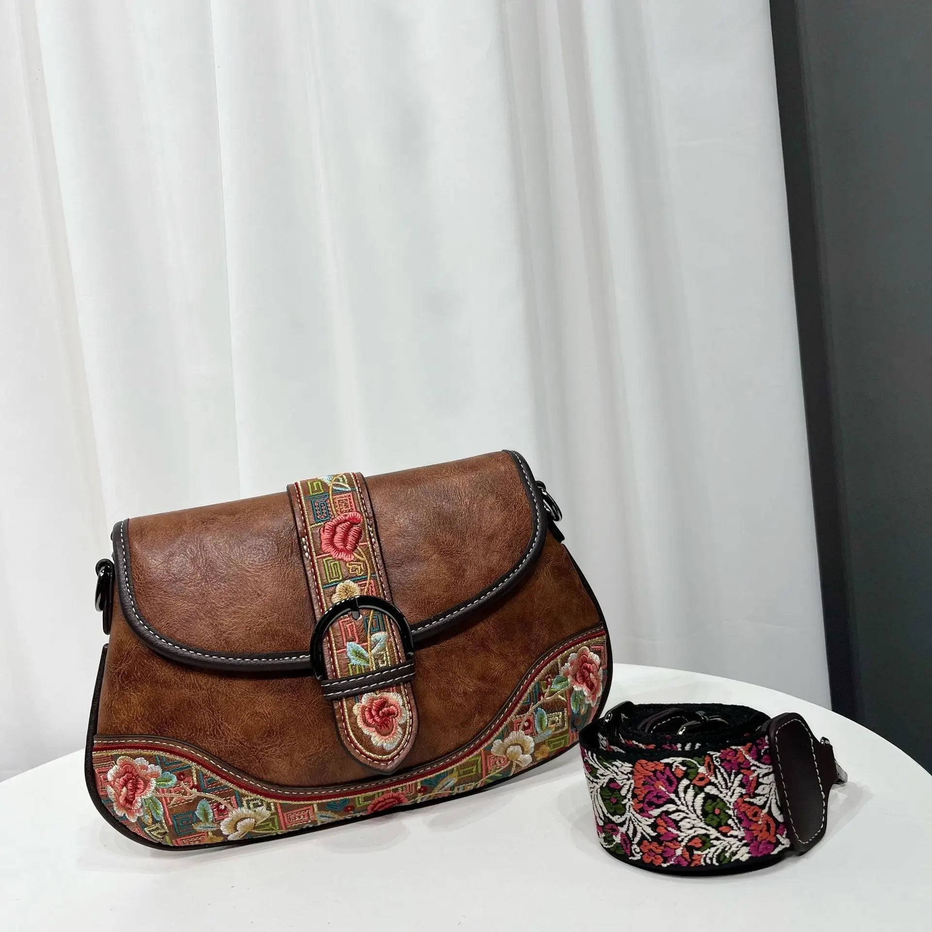 Vintage Embroidery Crossbody Bag Women's Large Capacity Design