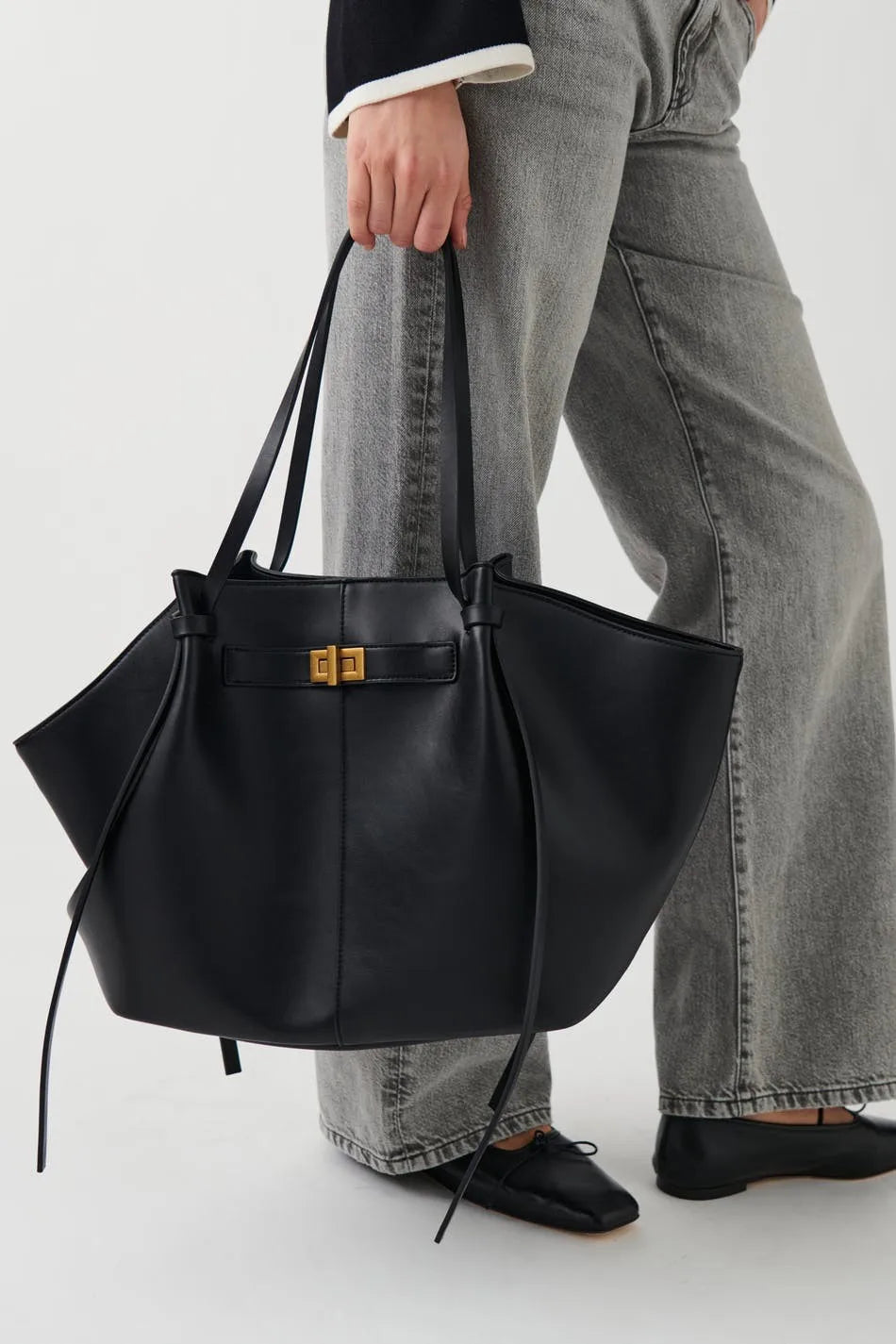 Fashion Large Capacity Trapeze Shoulder Bag Design Metal Lock Handbag
