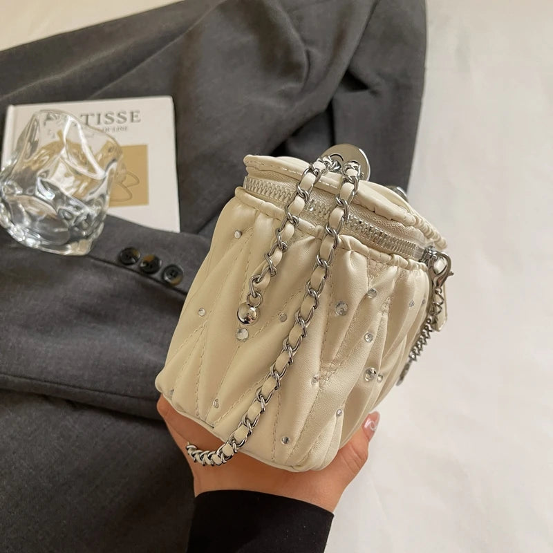 Classic Elegant Tote Bag for Ladies Genuine Leather Durable Design