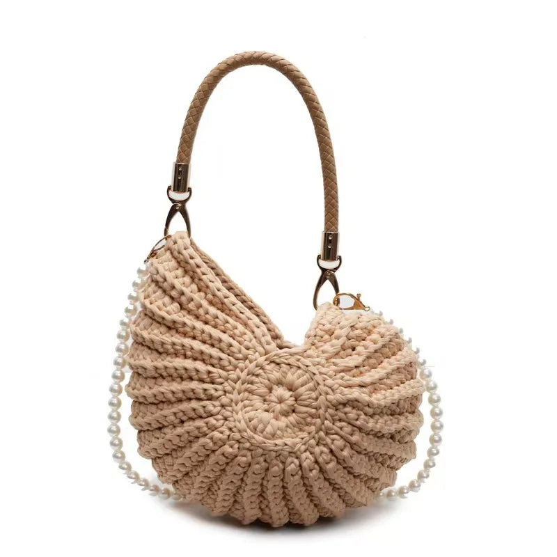 Hand-woven finished conch shell bag niche pearl chain bag