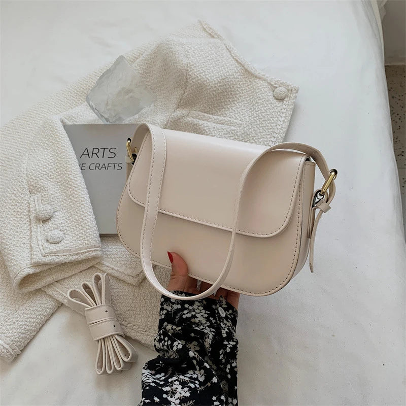 Trendy Fashionable Style Female Bag One Shoulder Crossbody Bag Retro Small Bag