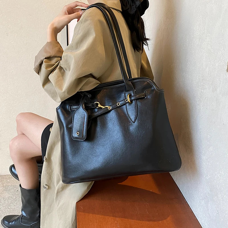 Retro Shoulder Bags Luxury Designer Handbags Soft PU Leather Big Capacity