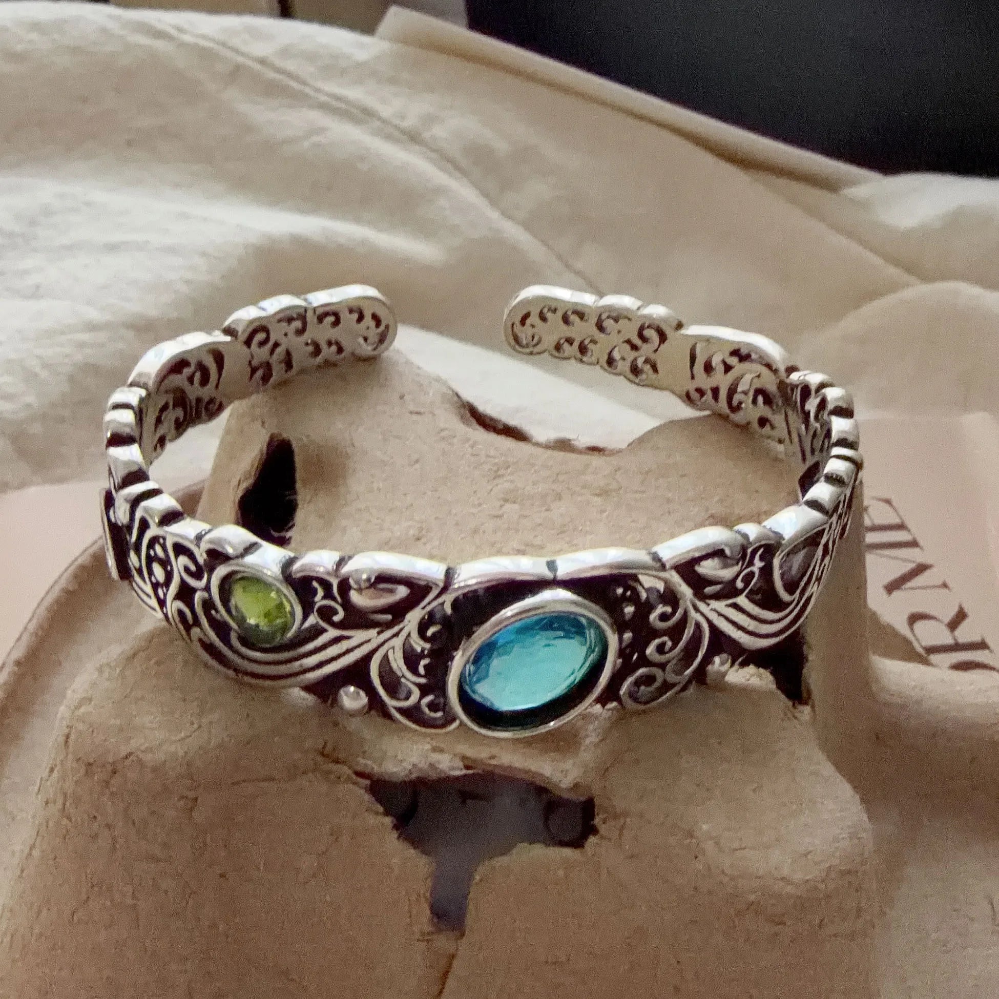 100% 925 Sterling Silver Geometric Blue Stone Bracelet