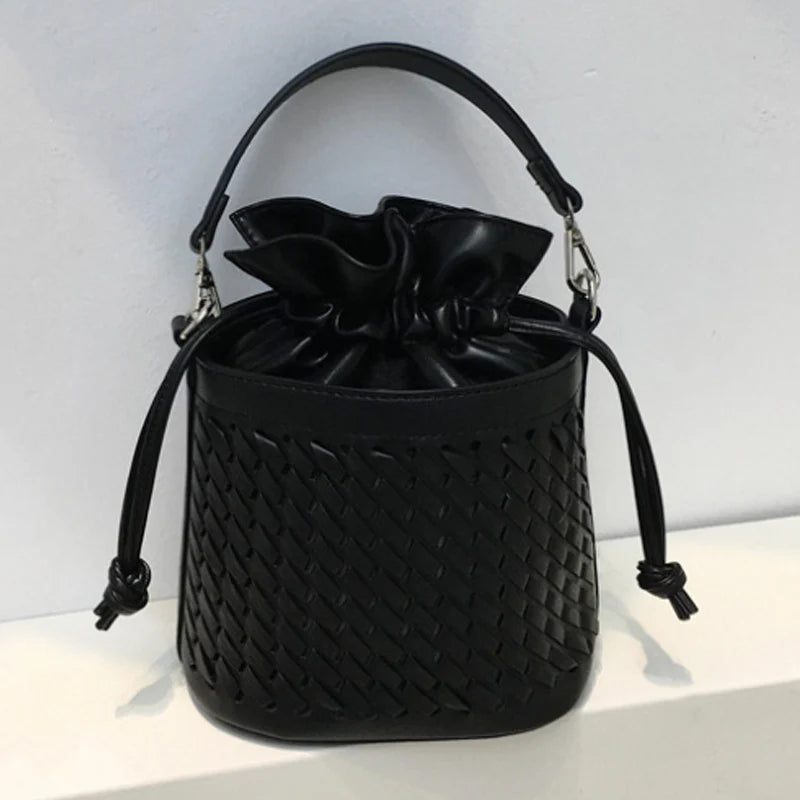 High Quality Woven Bucket Bag Versatile Shoulder Crossbody Bag