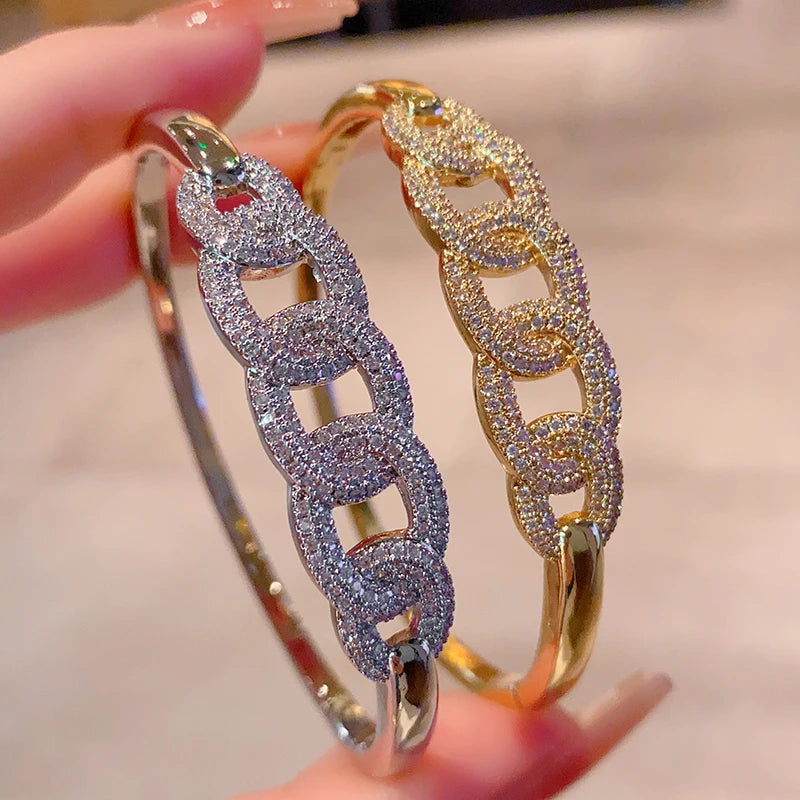 Stylish quality exquisite zircon bracelet fashion light luxury copper 18K gold plated bangle