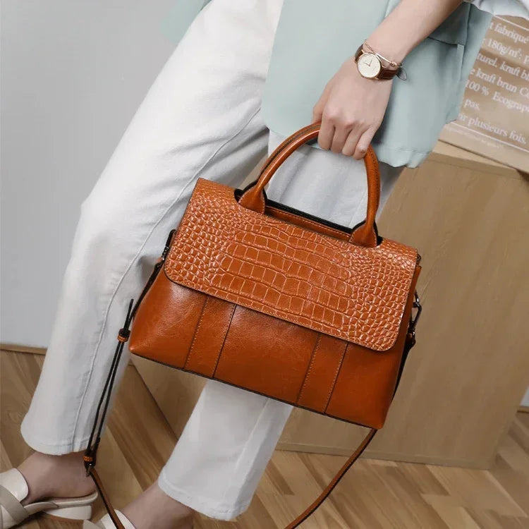 Real Leather Crossbody Bag Female Cowhide Designer Luxury Retro Large Capacity