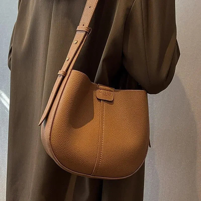Leather Bag Fashion Single Shoulder Crossbody Bucket Bag Simple Magnetic Buckle