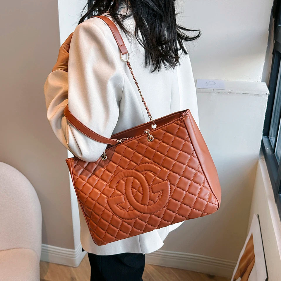 Classic Retro Chain Messenger Bag Luxury Leather Shoulder Bag